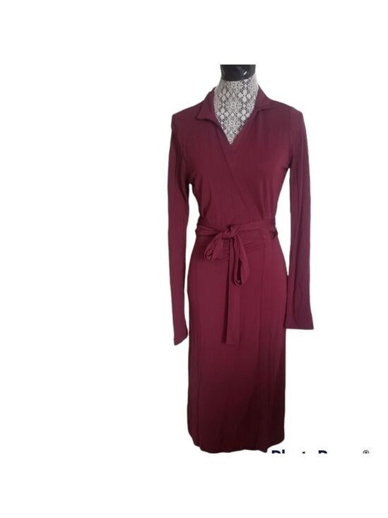 Babaton Dresses & Skirts - Babaton Long Sleeve Wrap Dress